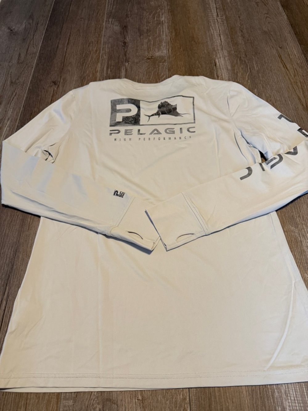 Pelagic White Long Sleeve Women’s Rash Guard - Picture 8 of 9